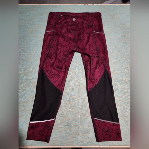 EUC Athleta Capri Leggings - Picture 4 of 7